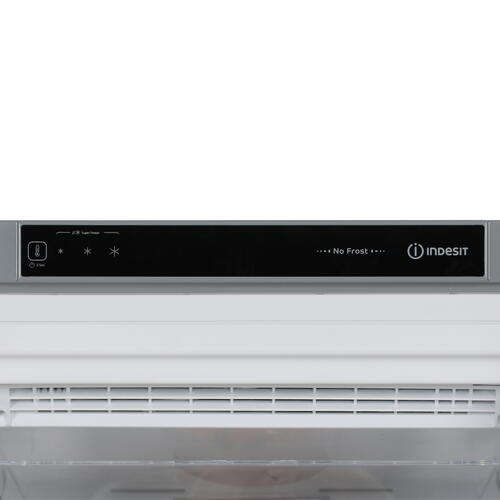 Морозильный шкаф Indesit DFZ 4150.1 S серебристый